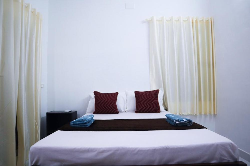 Guestland Homestay Kochi Exteriör bild